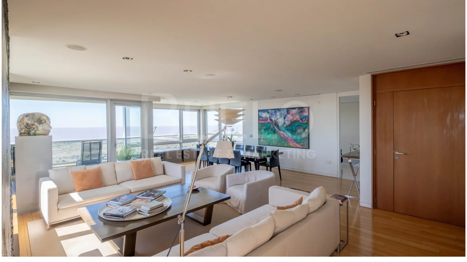 Departamento en venta c/ cochera en Puerto Madero - Imagen 2