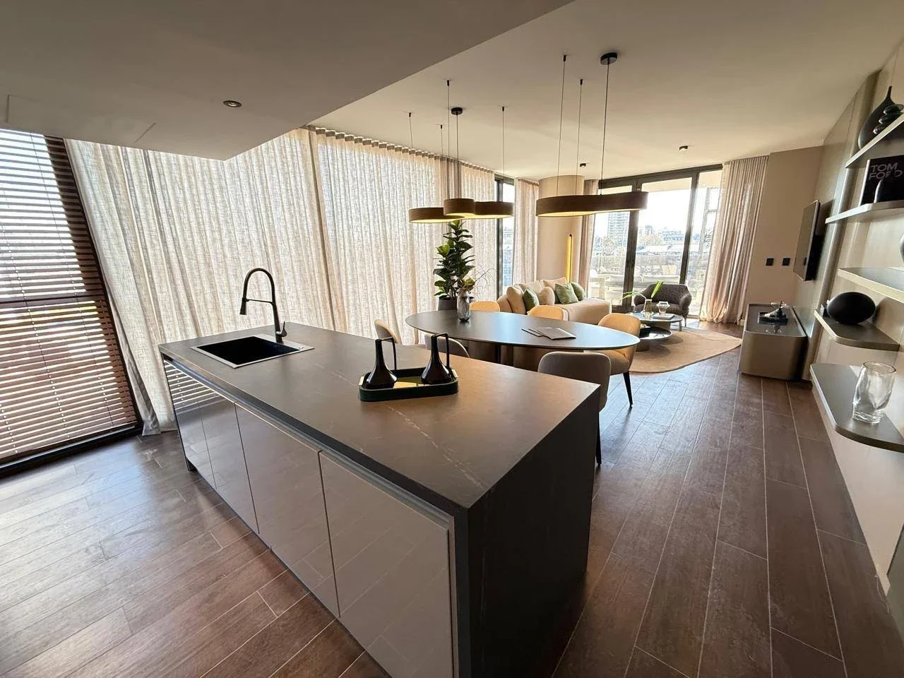 Departamento en venta c/ cochera en Puerto Madero - Imagen 2