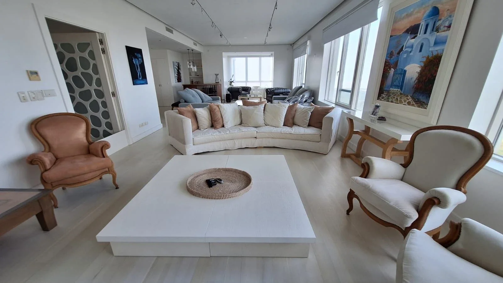 Departamento en venta c/ cochera en Puerto Madero - Imagen 3