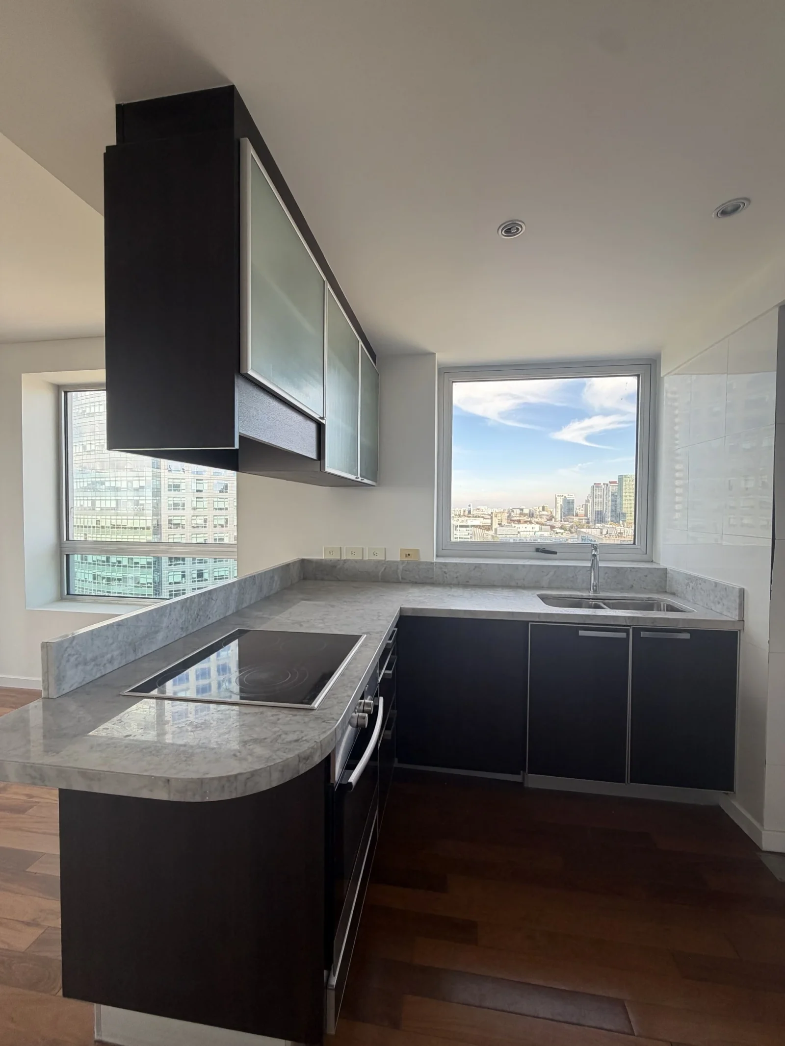 Departamento en venta c/ cochera en Puerto Madero - Imagen 2