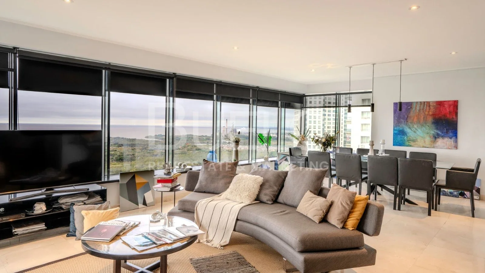Departamento en venta c/ cochera en Puerto Madero - Imagen 1