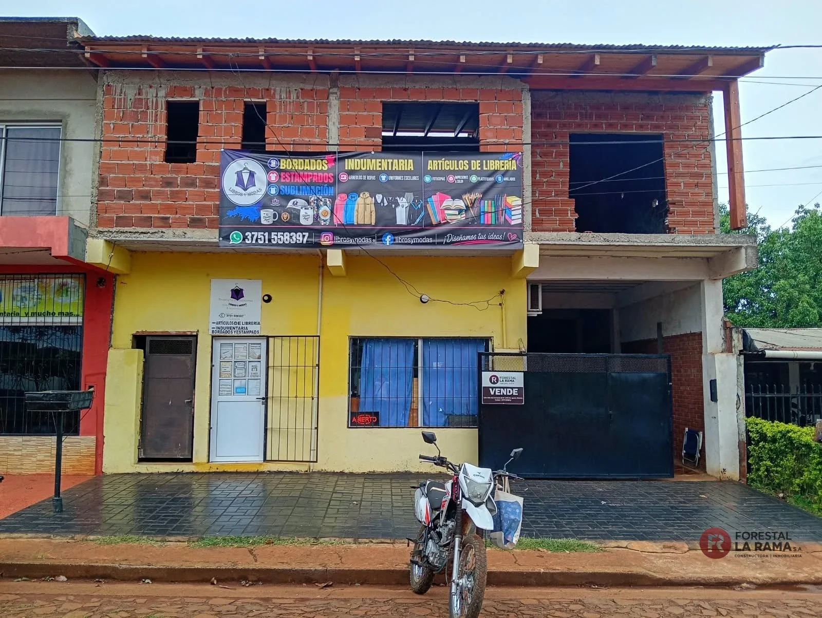 Casa en venta c/ cochera en Puerto Iguazú - Imagen 1