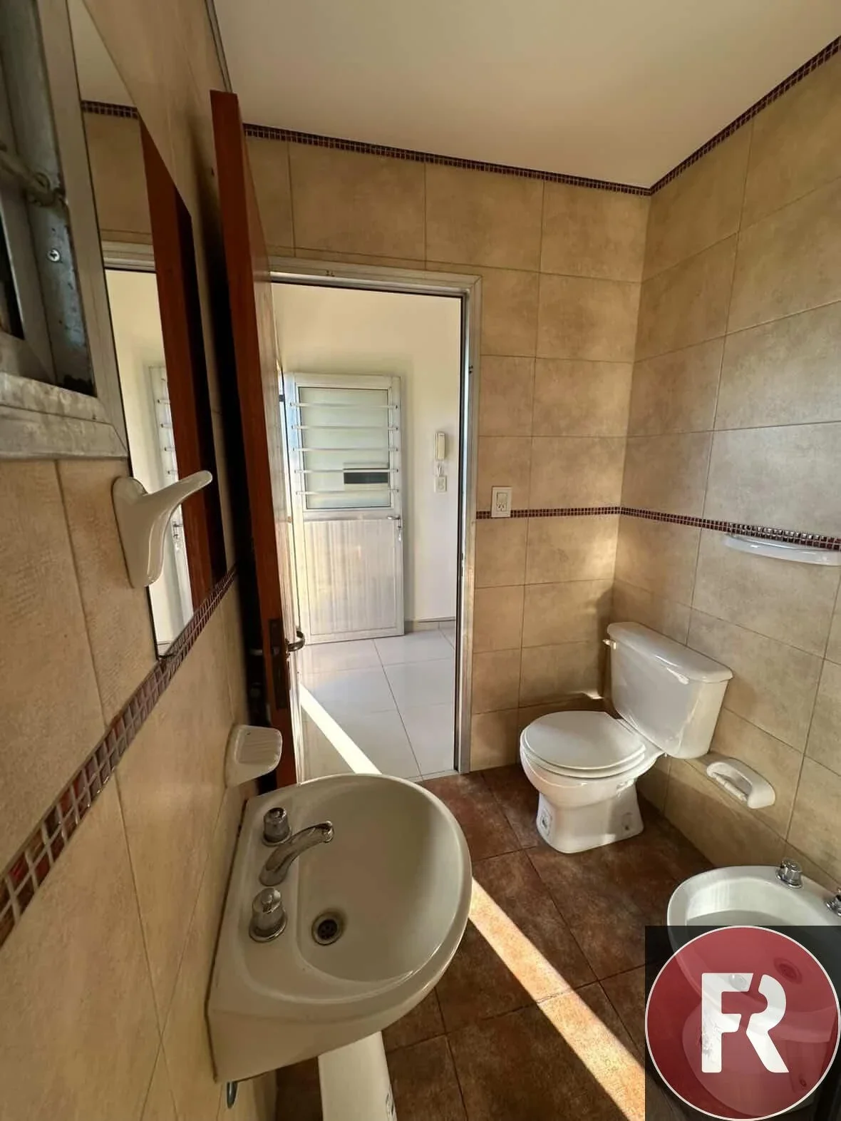 Departamento en alquiler c/ cochera en Otros Barrios - Imagen 4