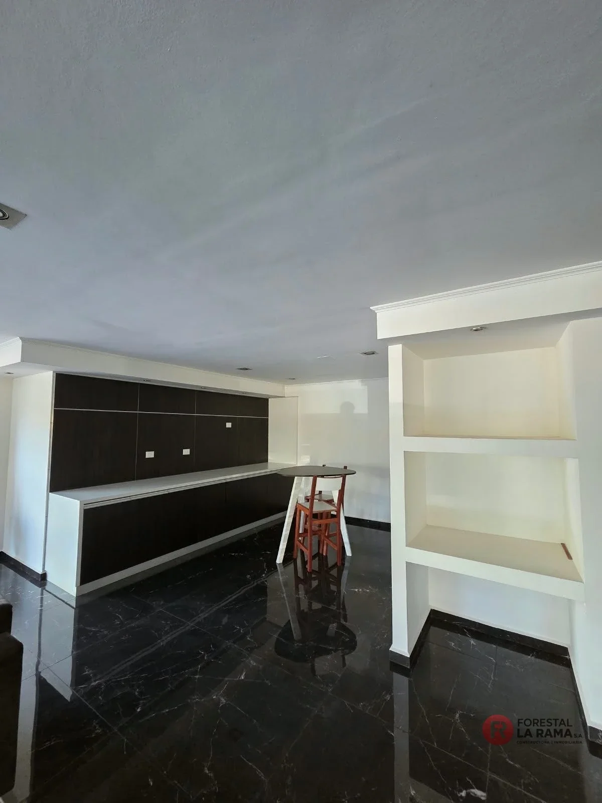Departamento en venta c/ cochera en Otros Barrios - Imagen 4