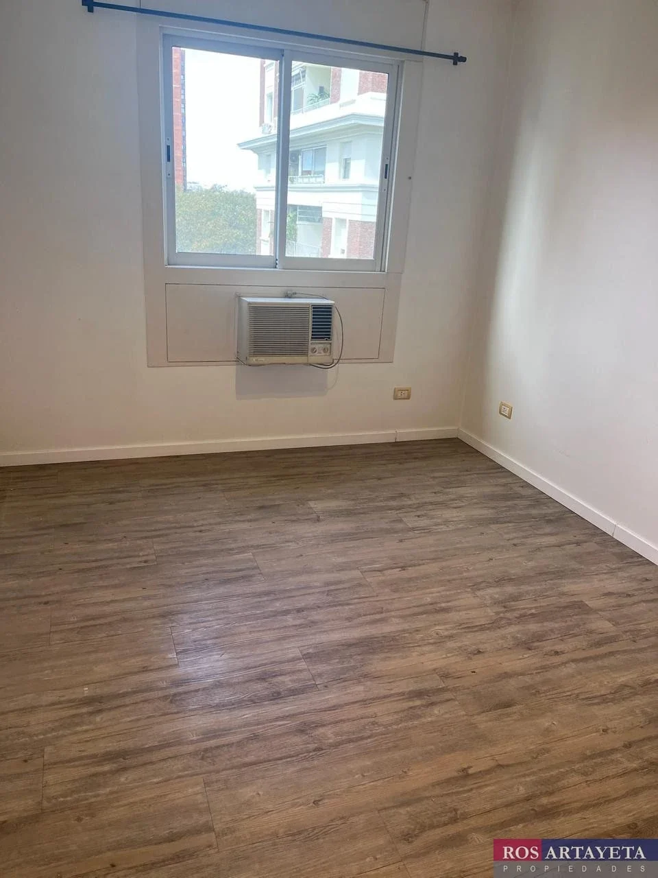Departamento en alquiler c/ cochera en La Lucila - Imagen 5