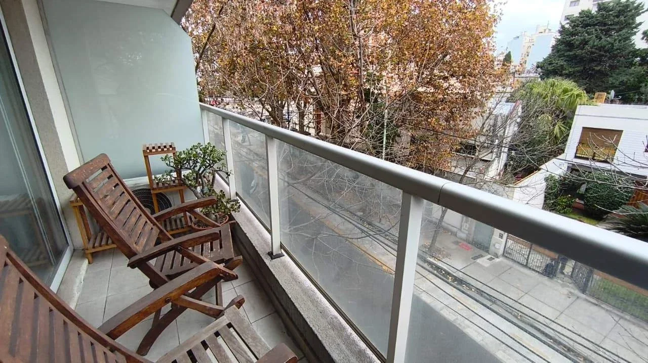 Hermoso Depto 2 Ambientes Amoblado C/ Balcon Al Frente - Imagen 2