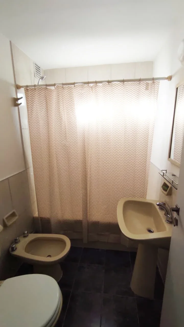 Comodo Depto 3 Ambientes, Exc Ubicacion en Caballito Norte - Imagen 5