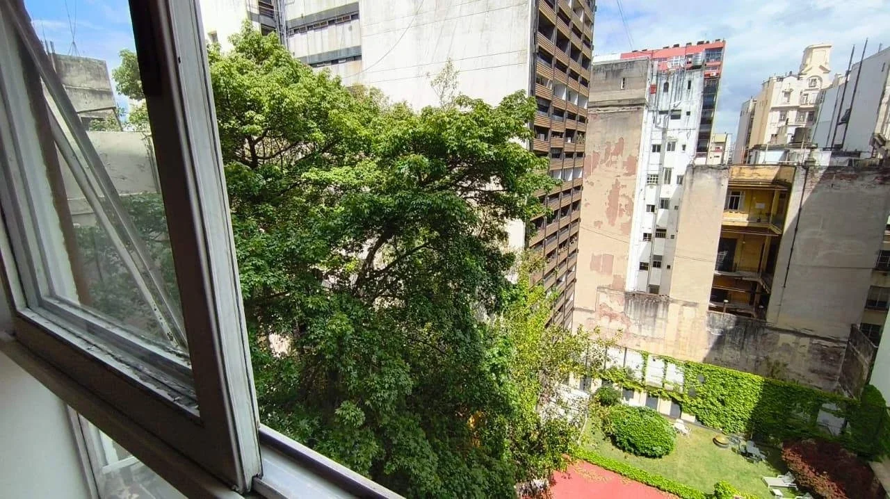 Exc 3 Amb, Apto Prof. en Distrito Arenales, Vista Abierta, Suite C/ Vestidor. - Imagen 3