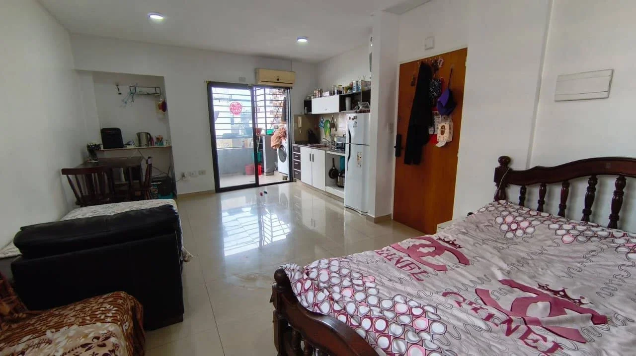 Amplio Monoambiente con Balcón Al Frente en Palermo - Imagen 4