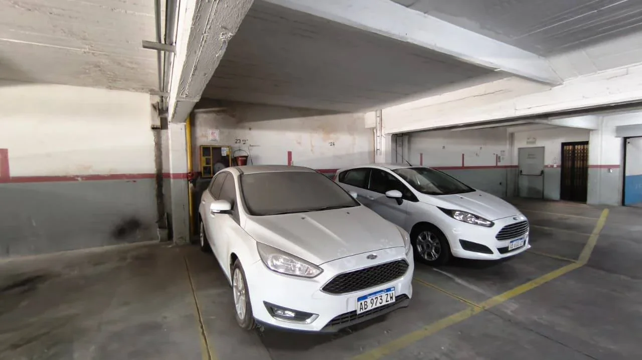 Comoda Cochera en Venta, a m de Av Corrientes y Av Callao - Imagen 4