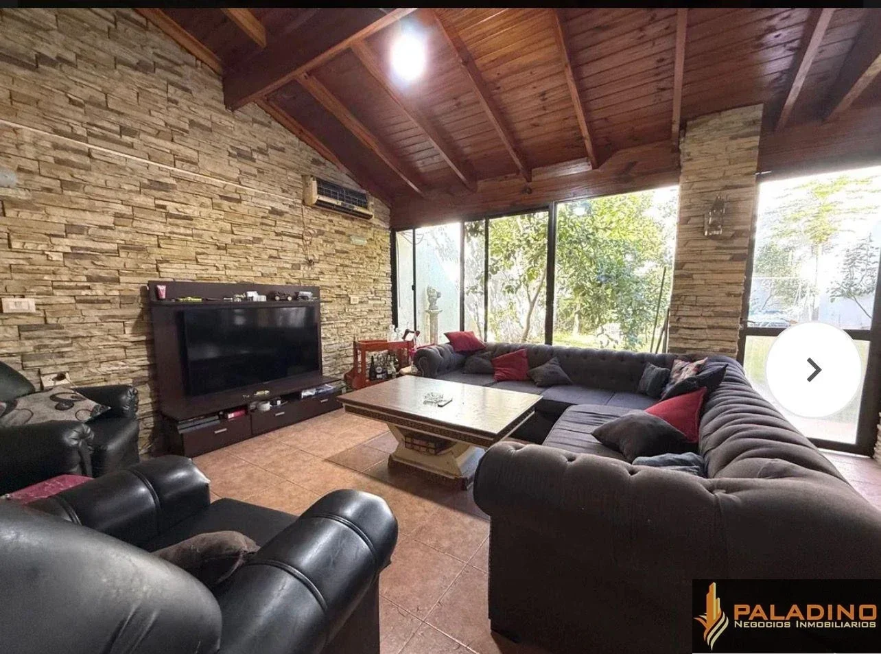 Casa en venta c/ cochera en Liniers - Imagen 2