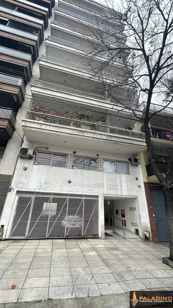 2 amb. semipiso frente balcón - Flores - Imagen 1