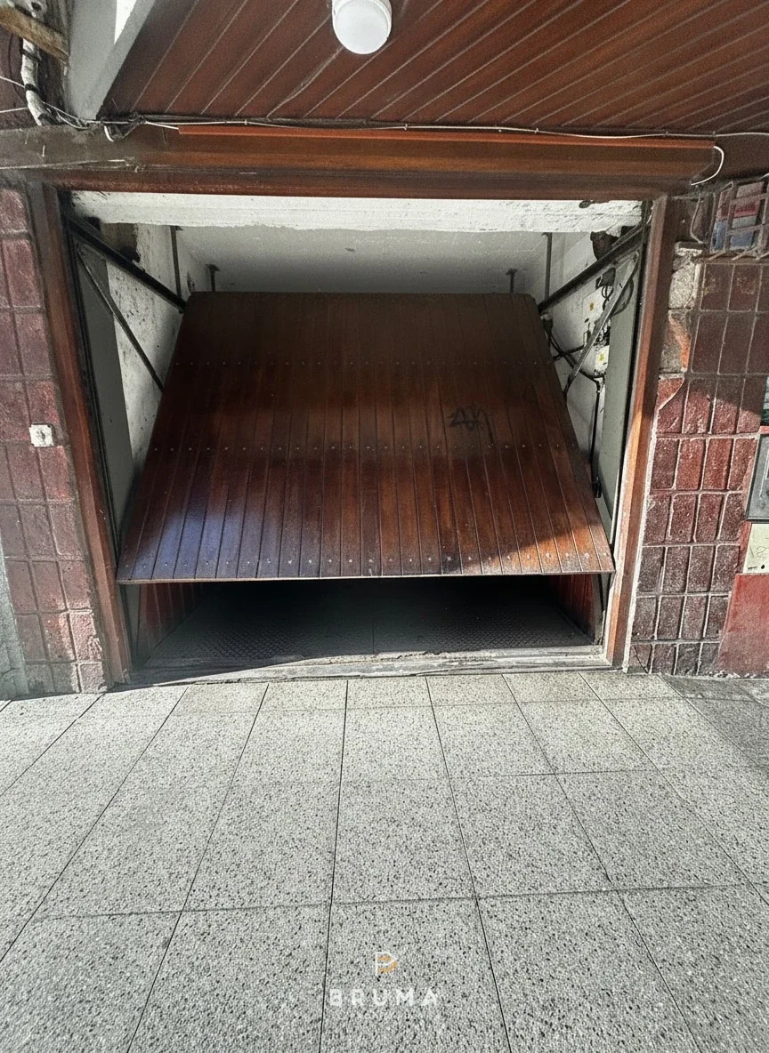 Venta de Cochera con baulera en el Barrio La Perla, Mar del Plata. - Imagen 2