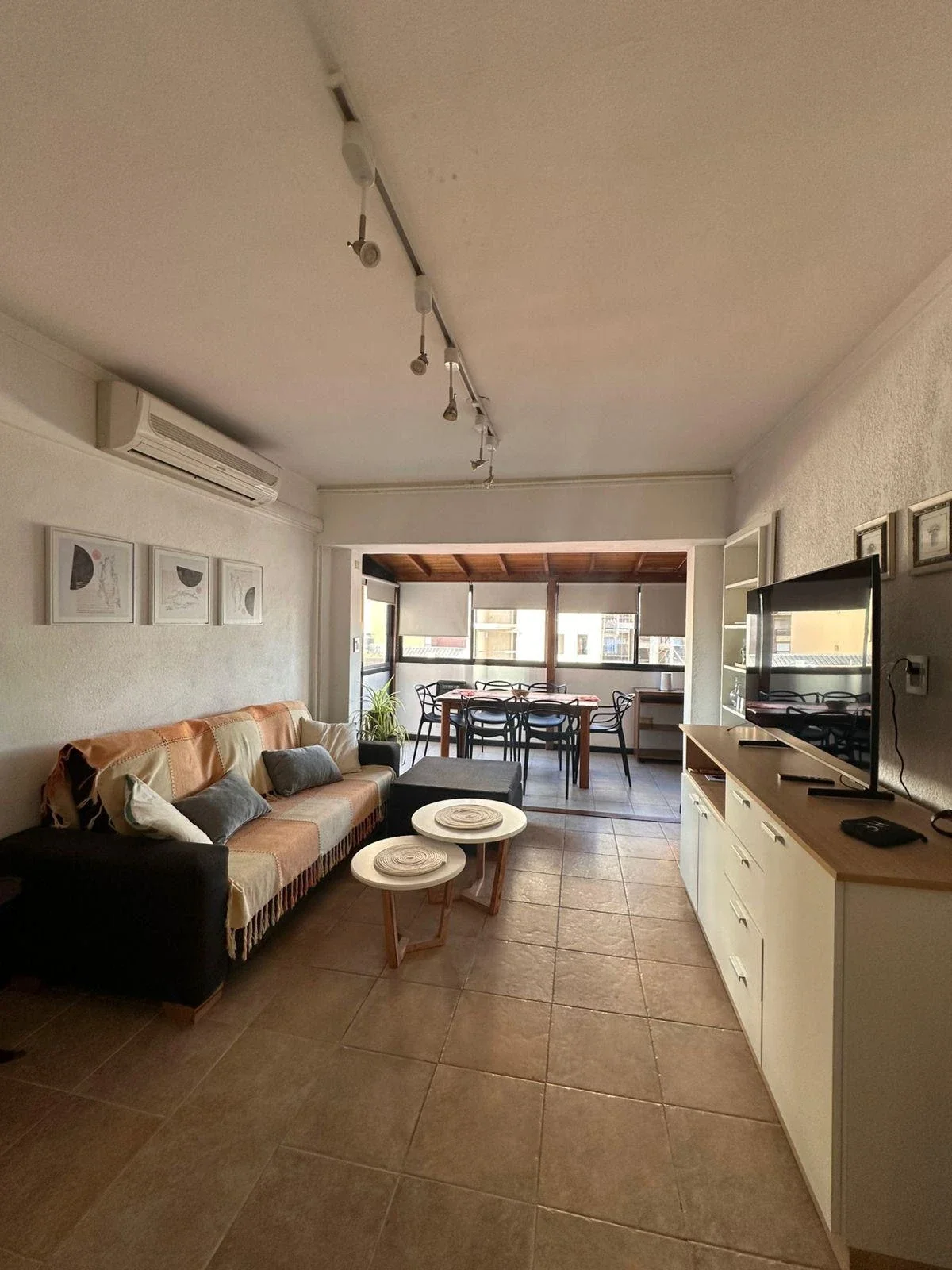 Alquiler Temporario 26/27-Departamento 3 ambientes c/cochera y parrilla-La Perla - Imagen 1