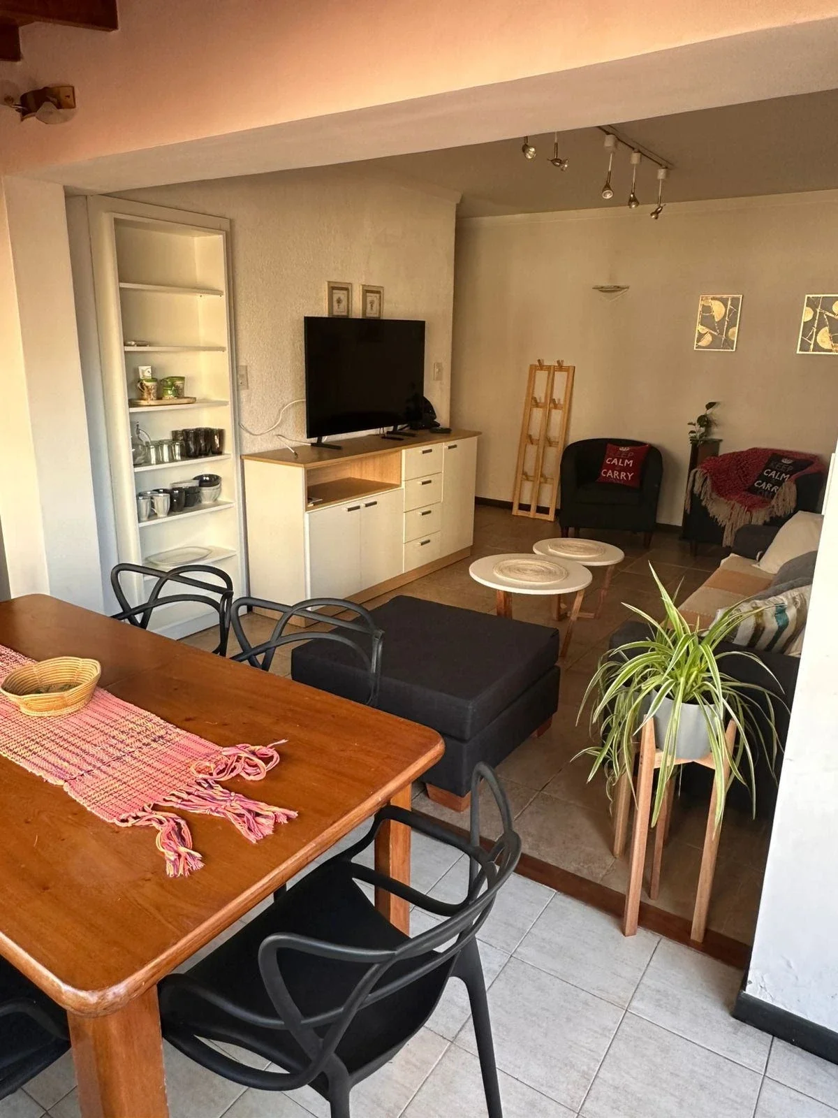 Alquiler Temporario 26/27-Departamento 3 ambientes c/cochera y parrilla-La Perla - Imagen 5