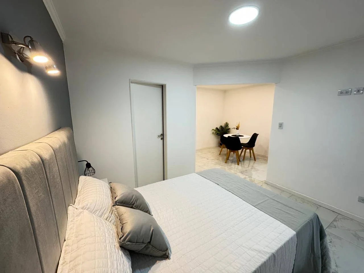 Venta monoambiente c/patio - Imagen 5