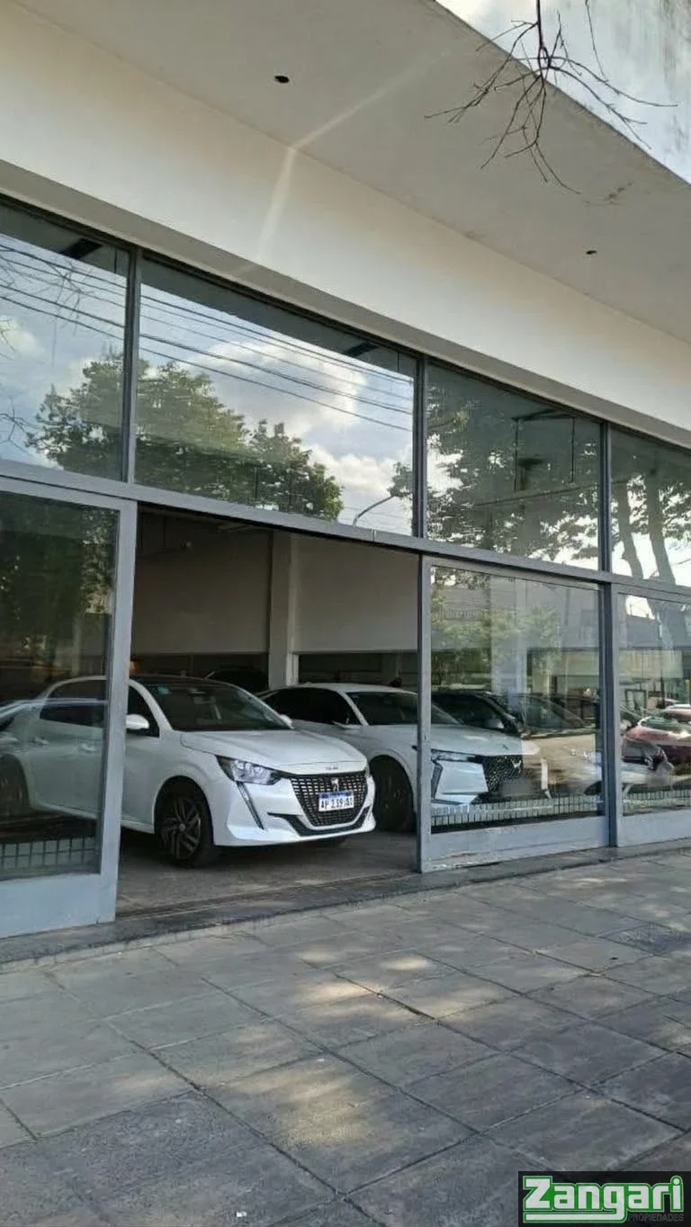 LOCAL 224 M2 S/AV COBO (AGENCIA DE AUTOMOVILES) IDEAL AUTOSERVICIO-P CHACABUCO - Imagen 2