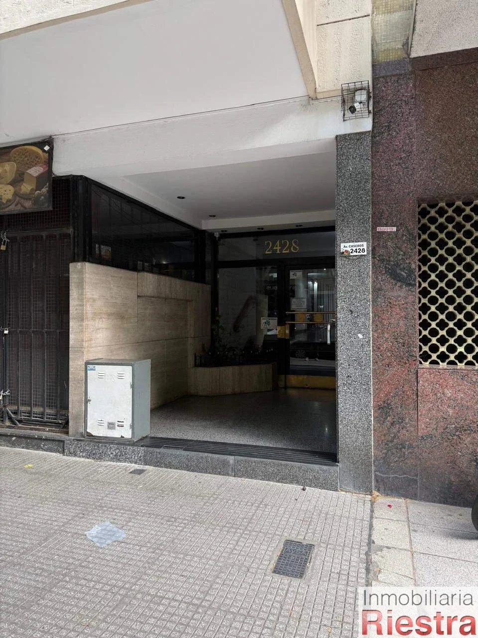 Departamento en alquiler c/ cochera en Parque Patricios - Imagen 1
