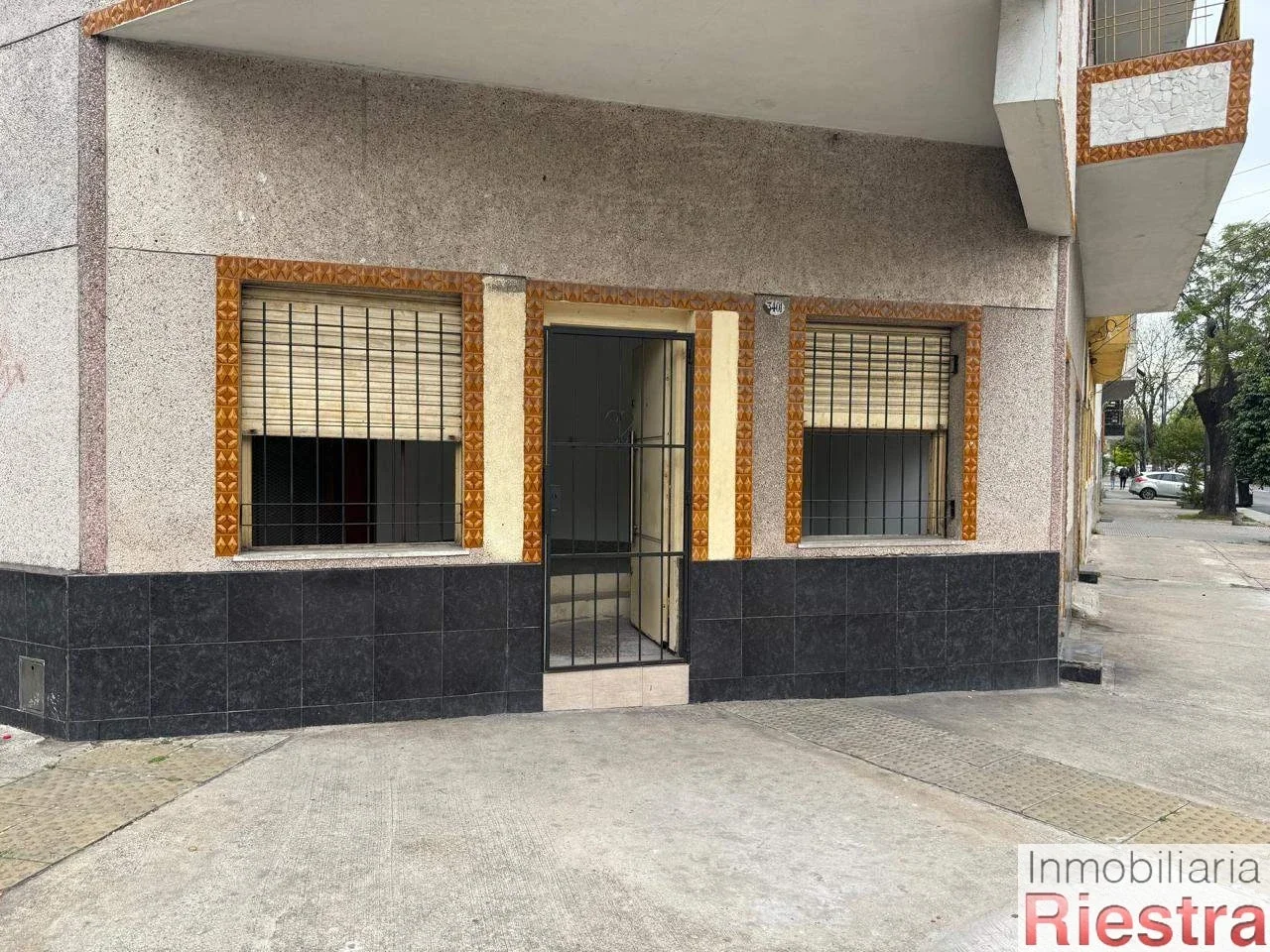Local comercial en alquiler ubicado en Nueva Pompeya - Imagen 2