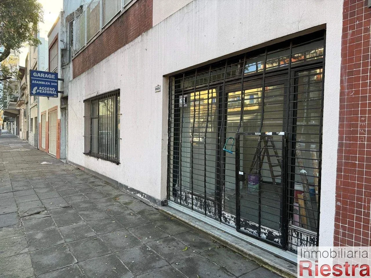 Local comercial en alquiler ubicado en Parque Chacabuco - Imagen 3