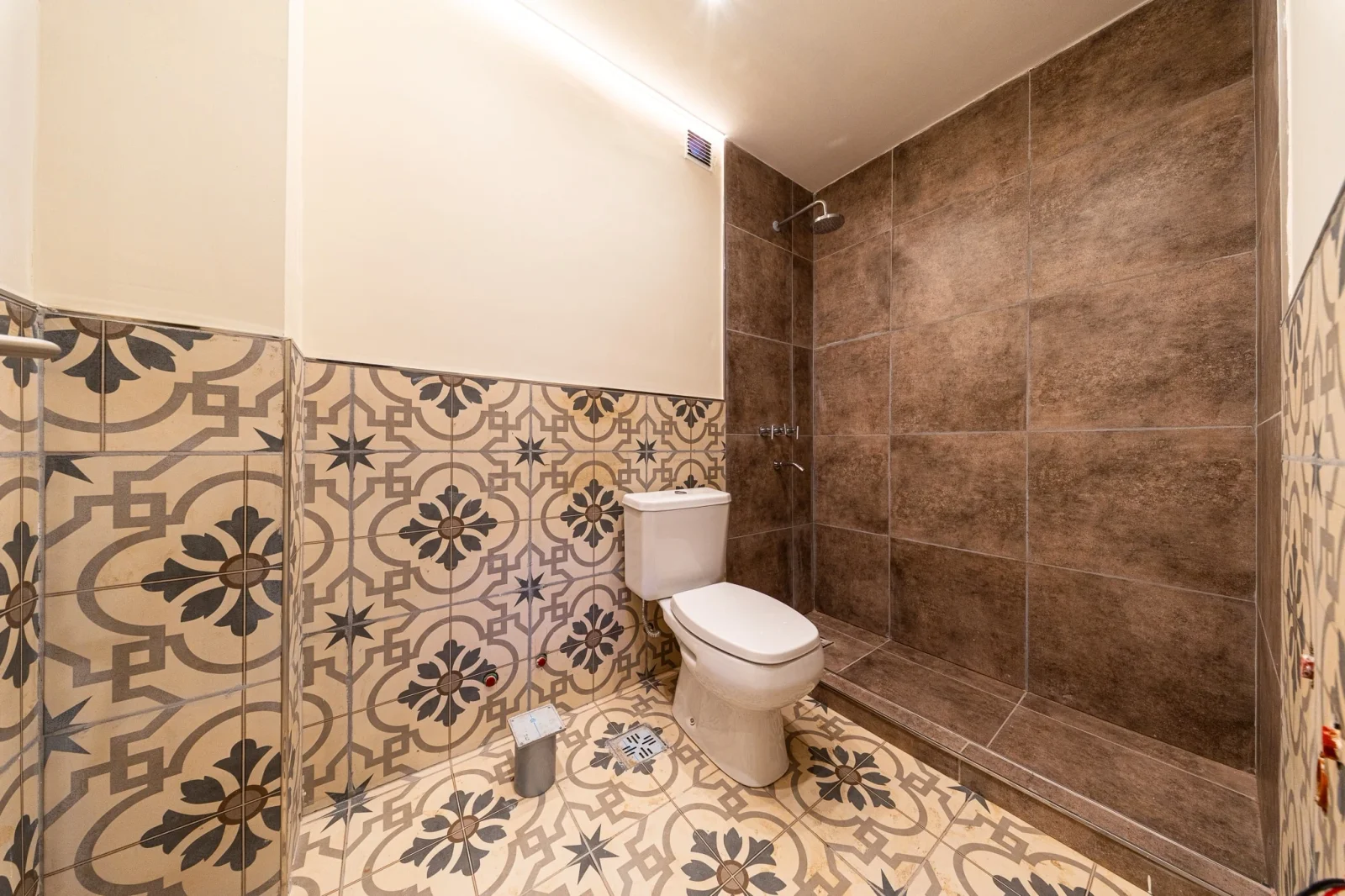 Duplex de 2 dormitorios con patio en venta en Corrientes 1500 - Imagen 5
