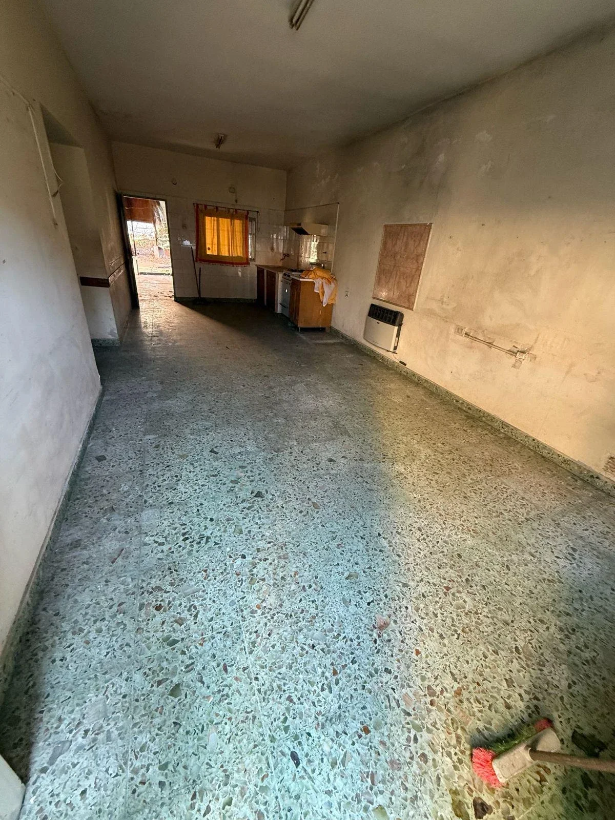 VENTA. Lote 8,66 x 43metros. Casa 3 ambientes. Bustamante al 2100. VILLA CELINA - Imagen 4