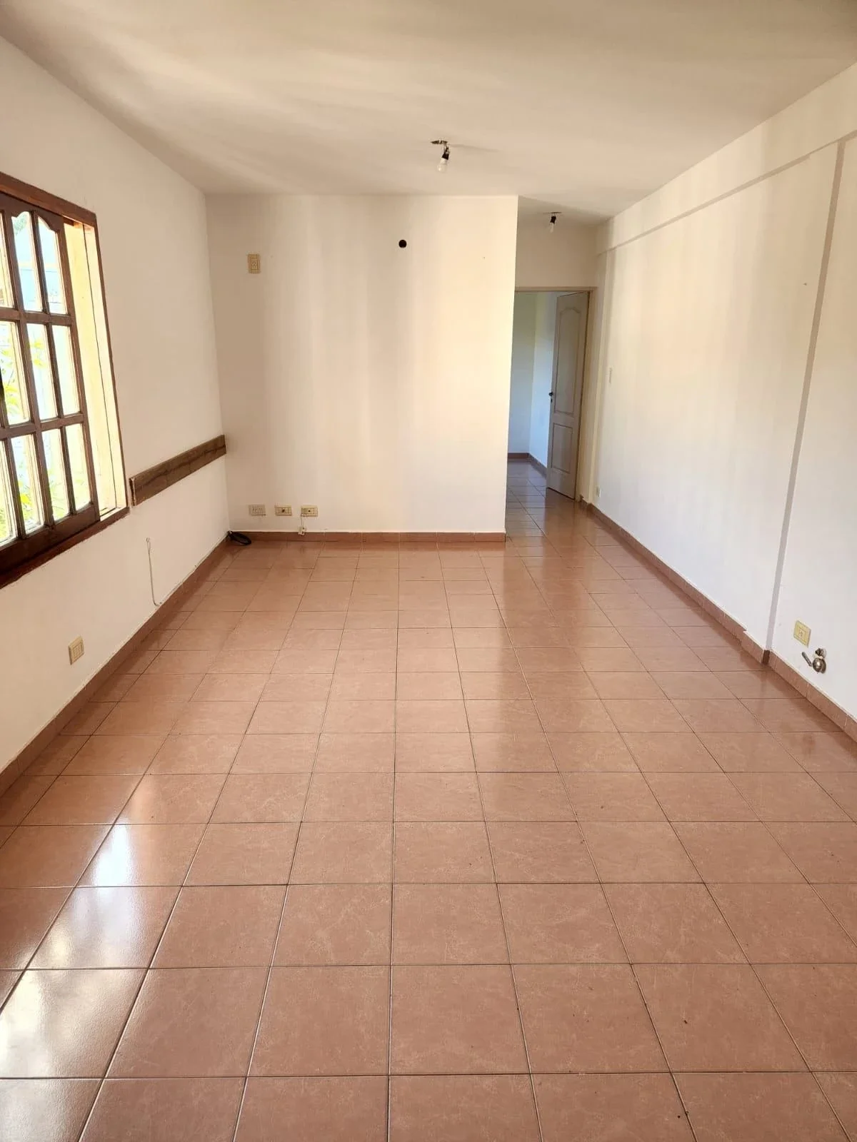 ALQUILER! Departamento 2 ambientes, 2do piso por escalera – Villa Lugano - Imagen 3