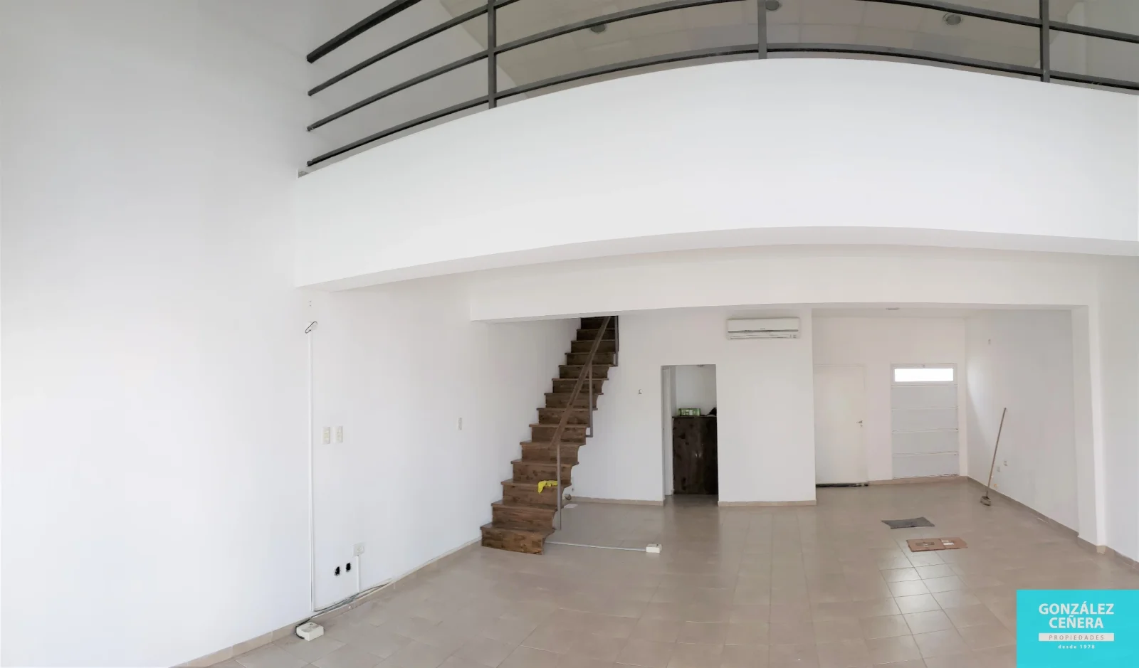 Local comercial en alquiler ubicado en Centro - Imagen 3