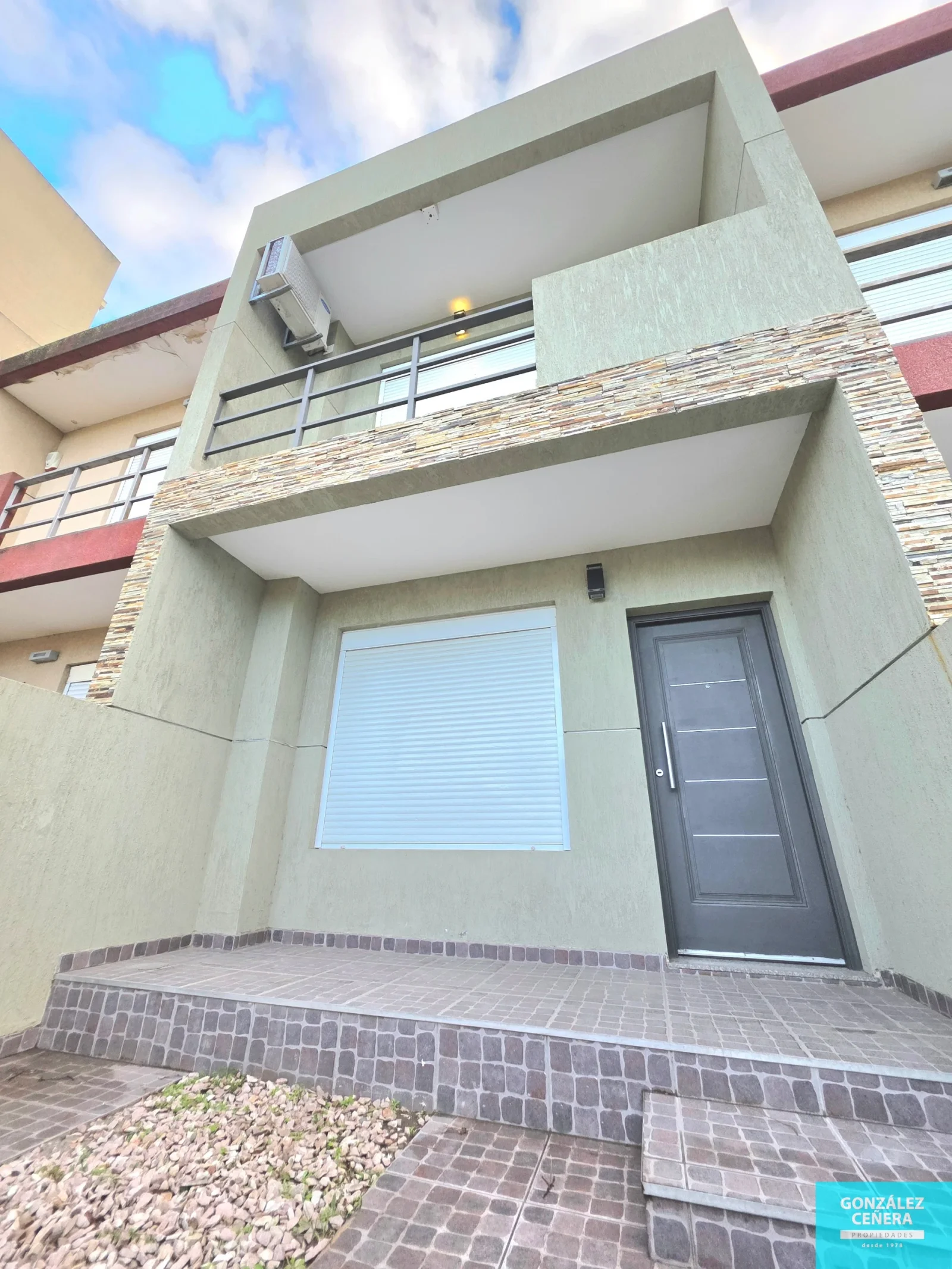 Dúplex en venta c/ cochera en La Falda - Imagen 5
