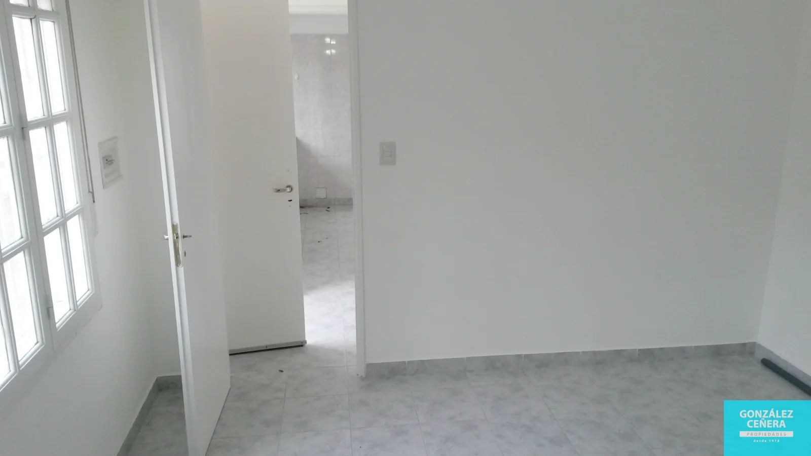 Departamento en alquiler c/ cochera en Centro - Imagen 3