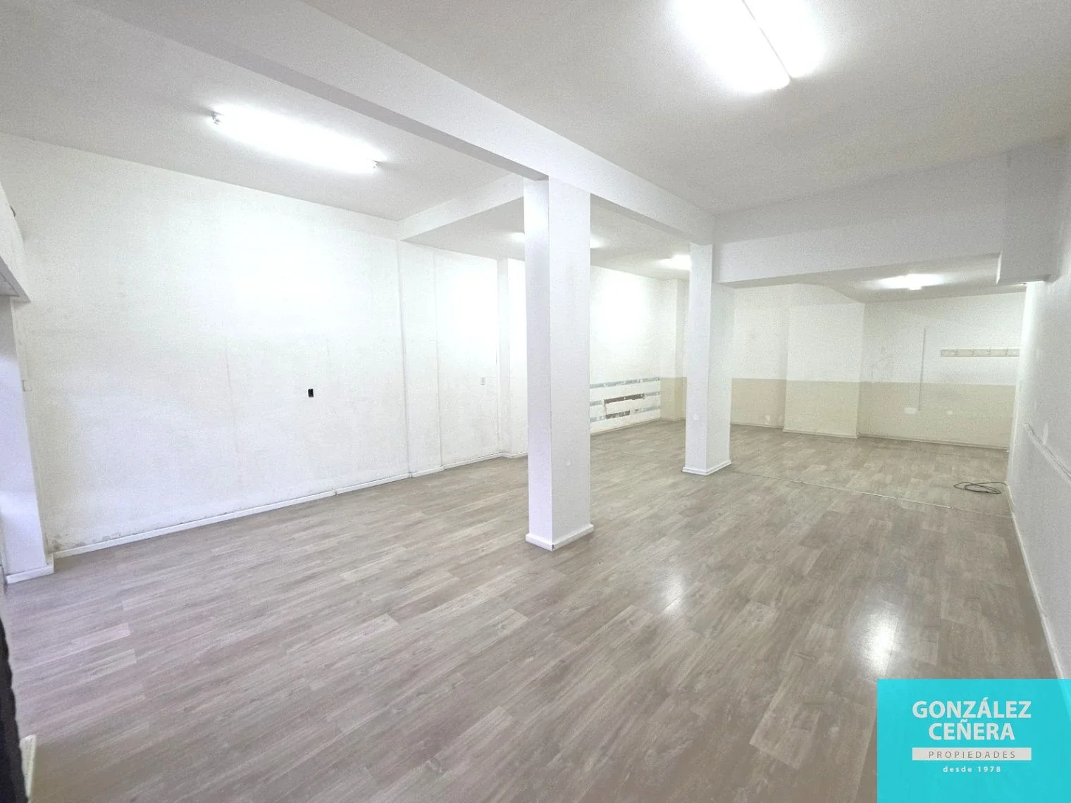 Local comercial en alquiler ubicado en Centro - Imagen 2