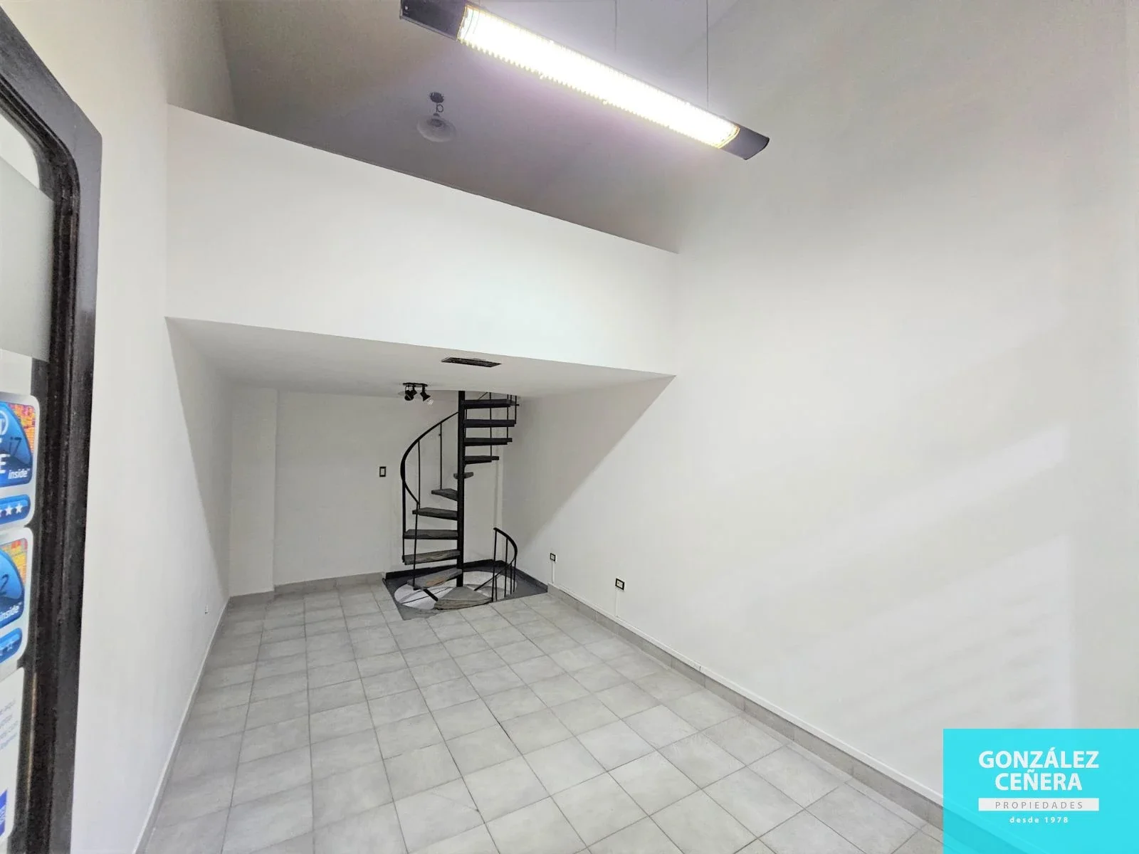 Local comercial en alquiler ubicado en Centro - Imagen 5