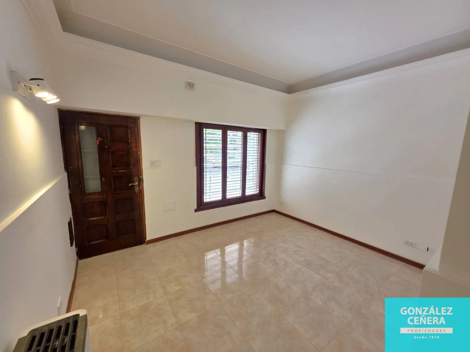 Casa en alquiler c/ cochera en Centro - Imagen 4