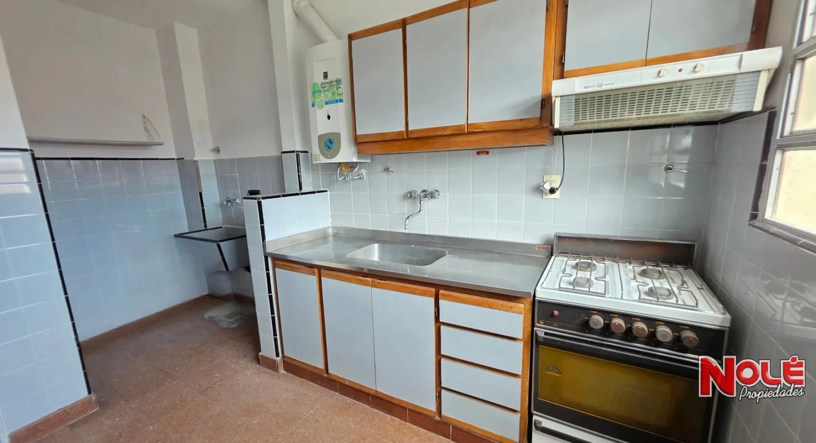 Depto 2 amb frente con balcón a mts Emilio Castro. Venta.  Mataderos - Imagen 5