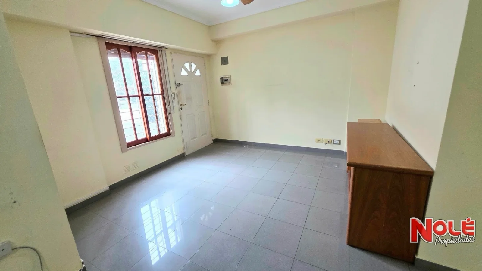 Moderno Ph 2 amb frente c/entrada independiente. Venta . Liniers - Imagen 2