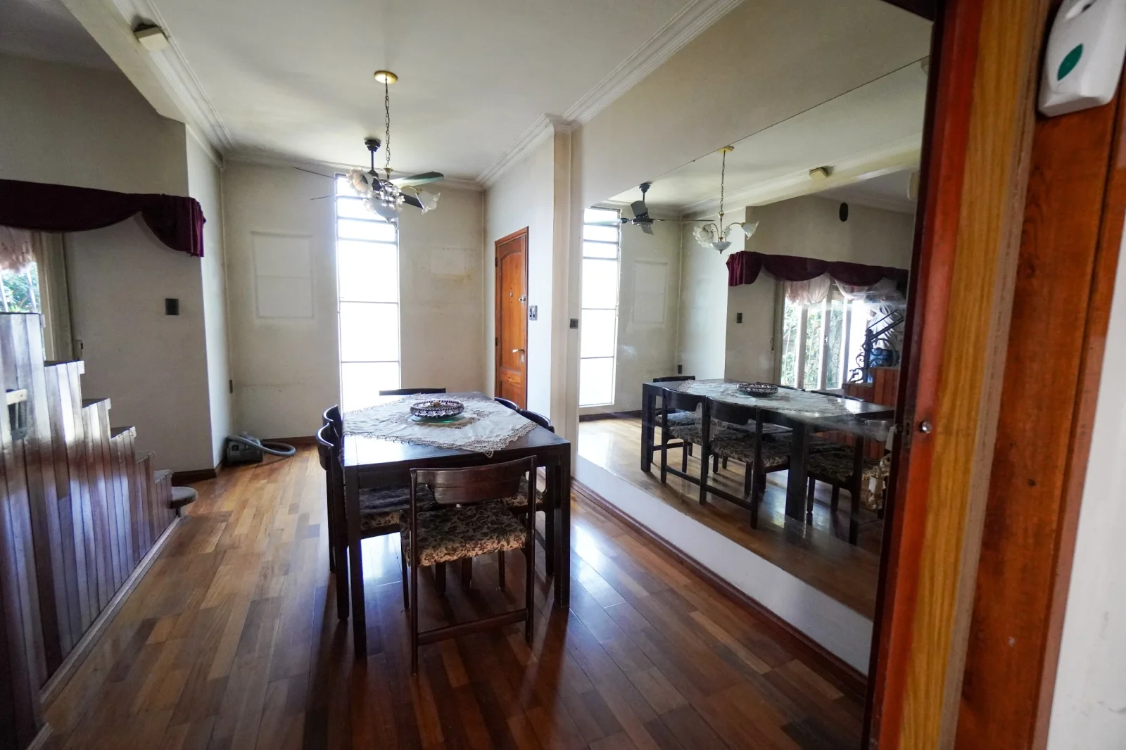Casa en venta c/ cochera en El Palomar - Imagen 1