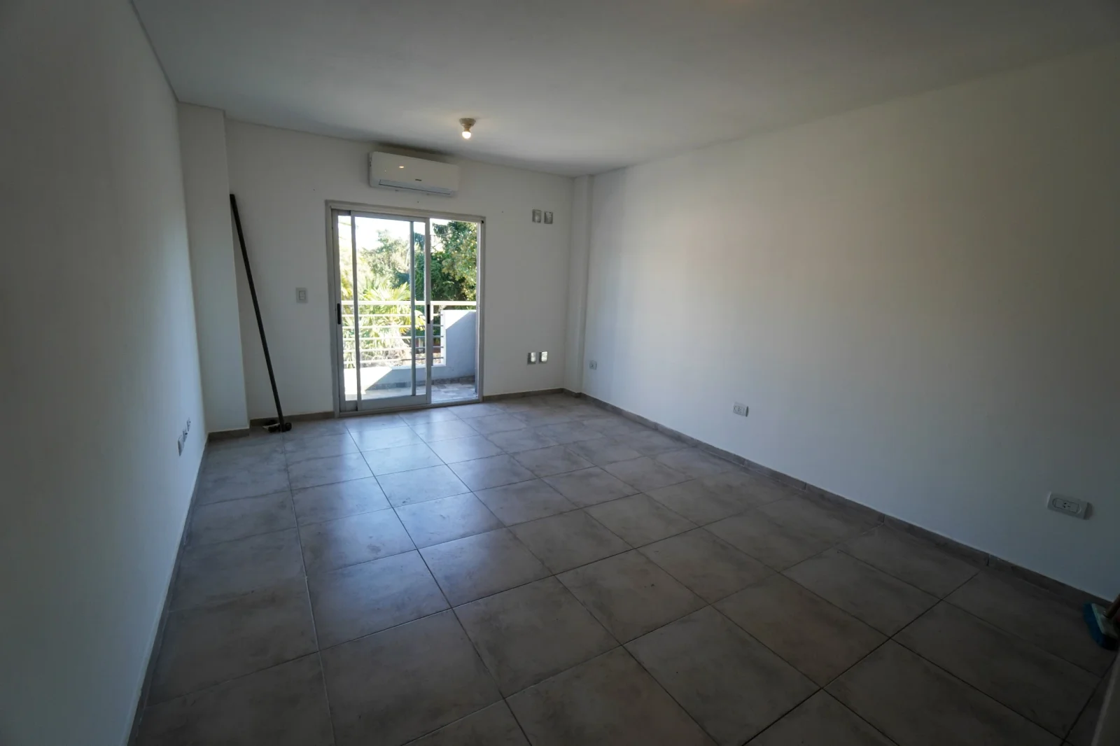 Departamento en alquiler en Martín Coronado - Imagen 1
