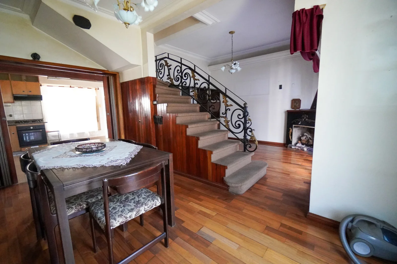 Casa en venta c/ cochera en El Palomar - Imagen 2