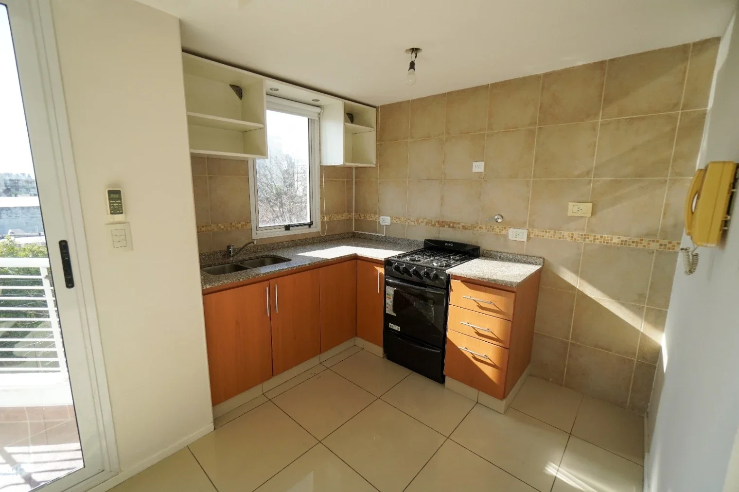 Departamento en alquiler en Haedo - Imagen 2