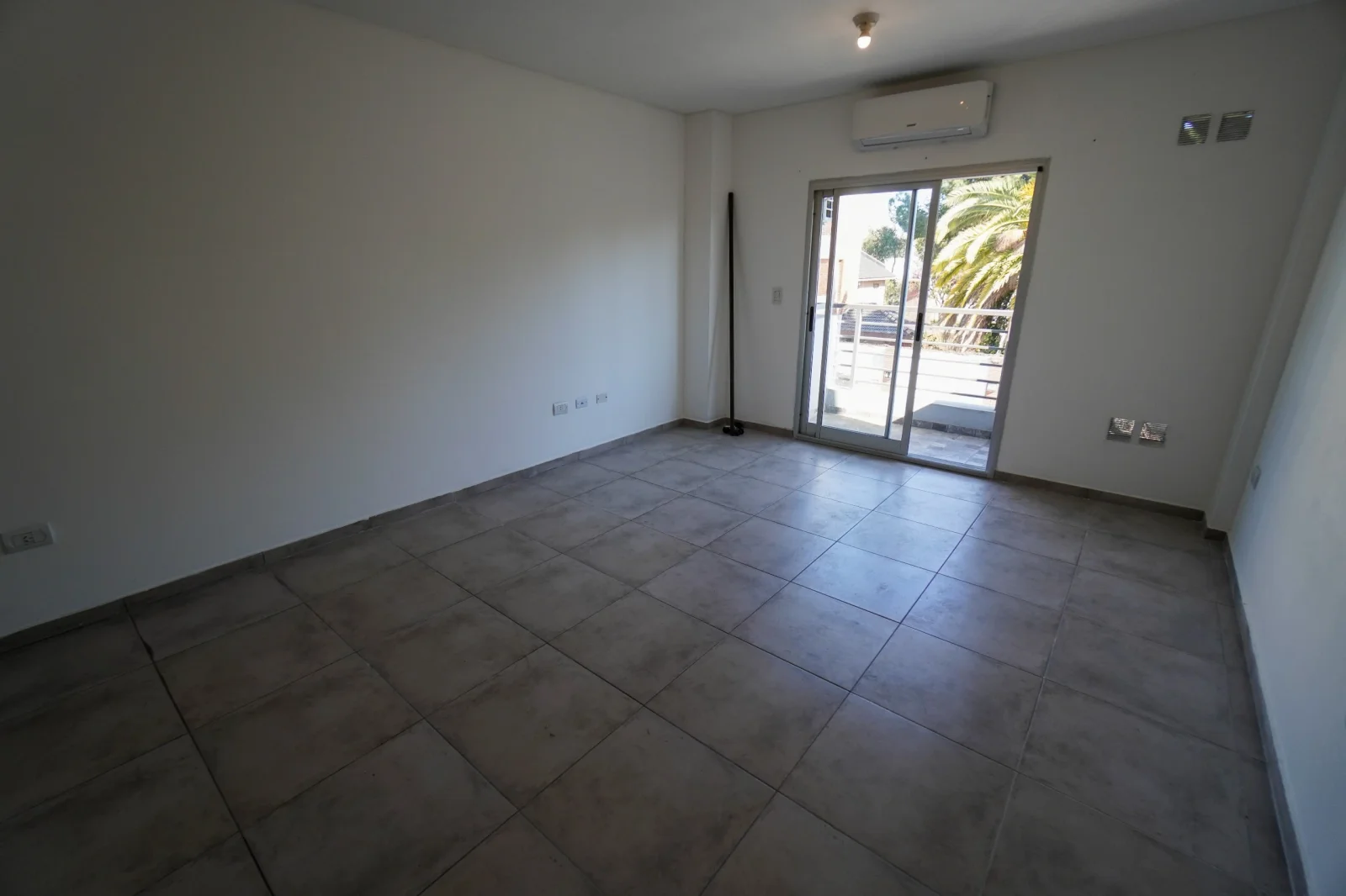 Departamento en alquiler en Martín Coronado - Imagen 2