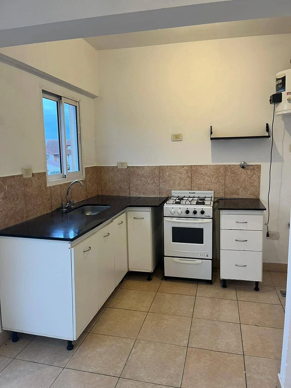Departamento en alquiler en Ciudad Jardín Lomas del Palomar - Imagen 2