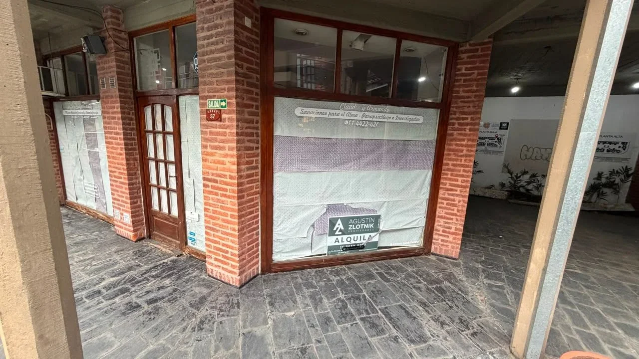 Local comercial en alquiler ubicado en Ciudad Jardín Lomas del Palomar - Imagen 2