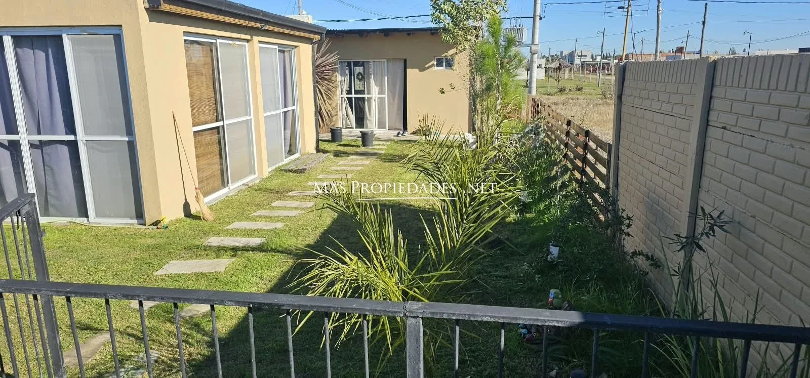 Venta Casa en Los Tilos 1 Dormitorio Domselaar - Imagen 3