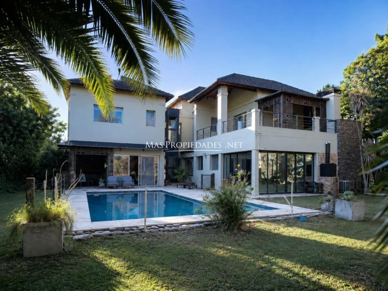 Venta Casa en Saint Thomas 4 Dormitorios Canning - Imagen 1