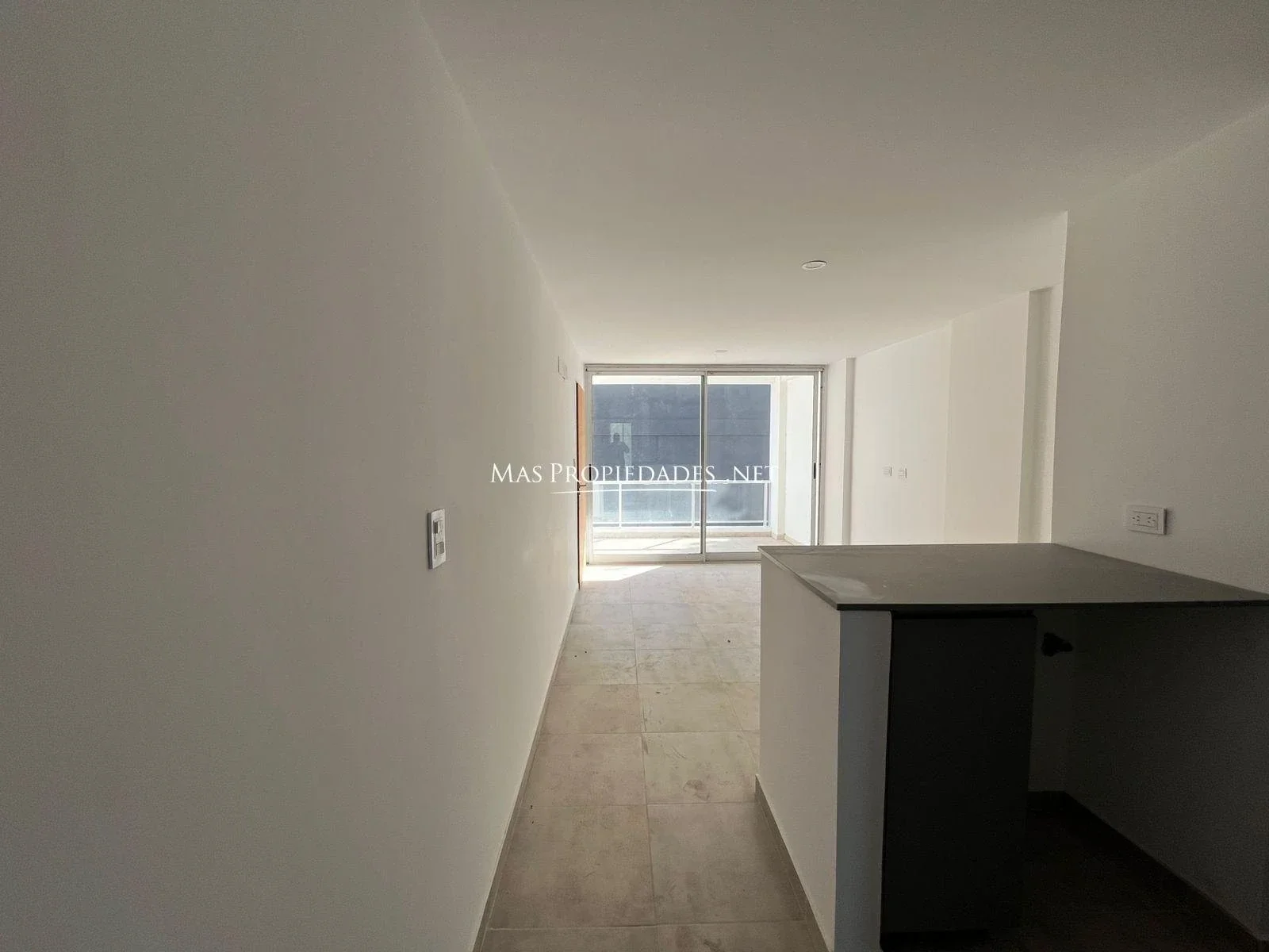Venta Oficina/Departamento con cochera en Casuarinas Garden 1 Dormitorio Canning - Imagen 2