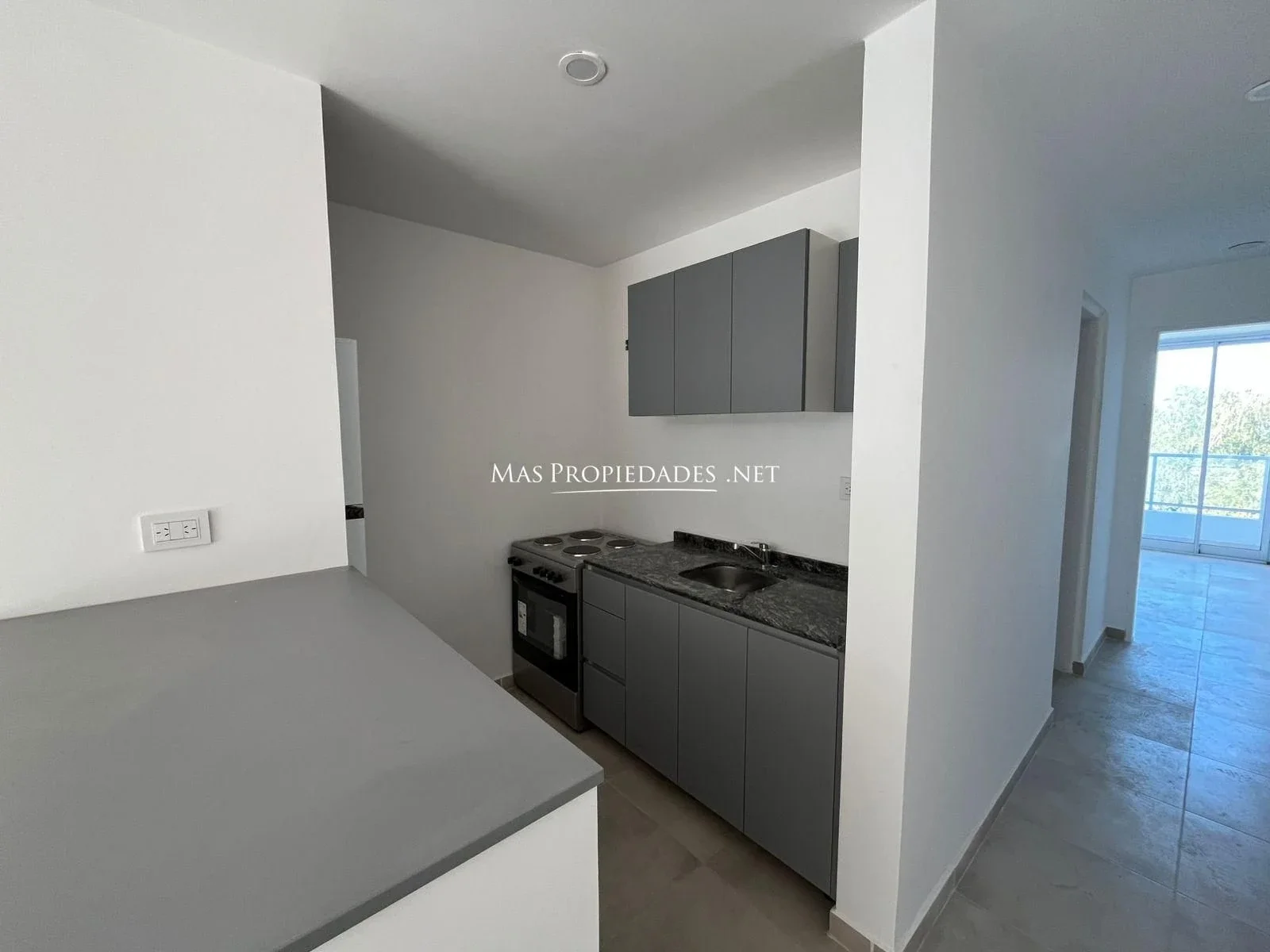 Venta Oficina/Departamento con cochera en Casuarinas Garden 1 Dormitorio Canning - Imagen 4