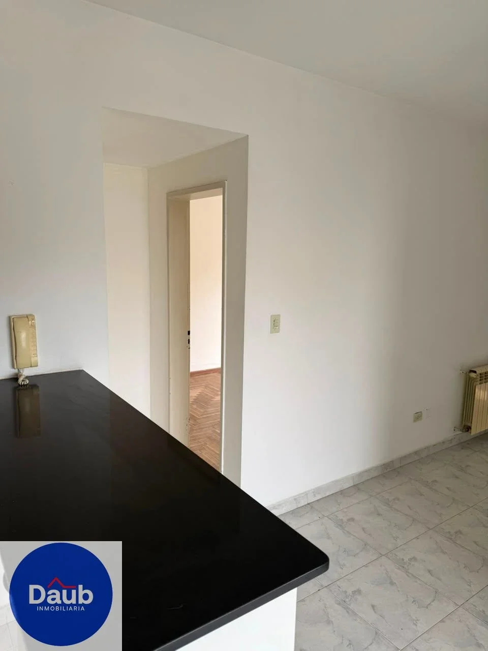 Departamento en alquiler  1 D Alem  y Cordoba $ 700.000 + exp. Frente UNS - Imagen 2