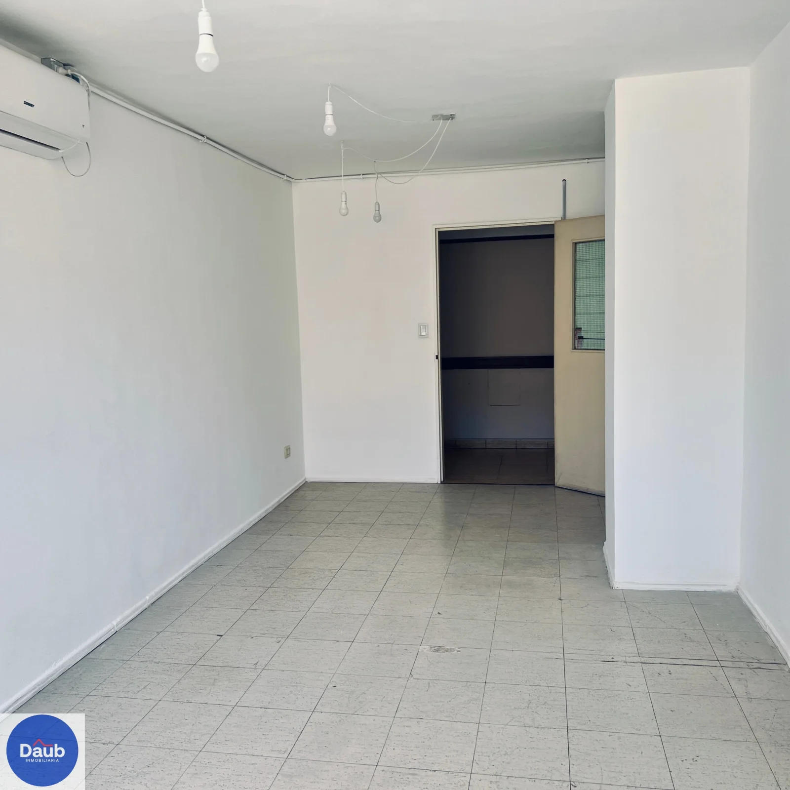 Oficina en alquiler ubicado en Centro Alsina 111 Piso 2 $ 340.000 + Exp. - Imagen 3