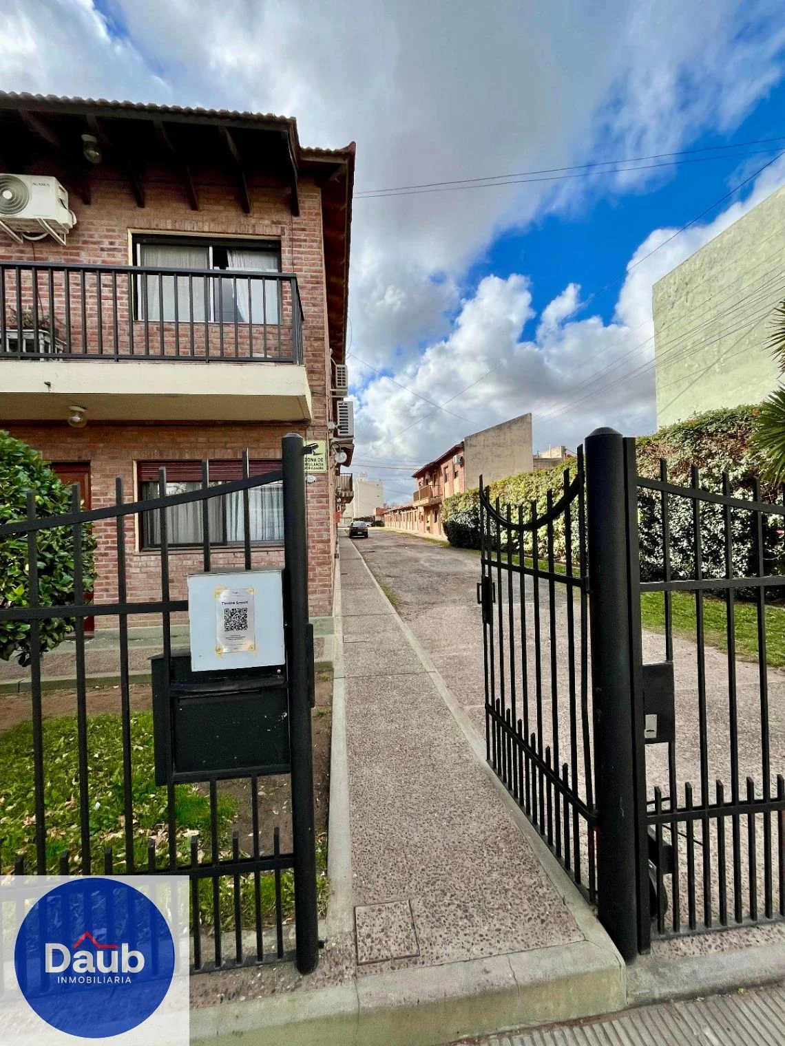 Departamento 2 D en venta c/ cochera en complejo privado Bº UNS U$S 85.000 - Imagen 1