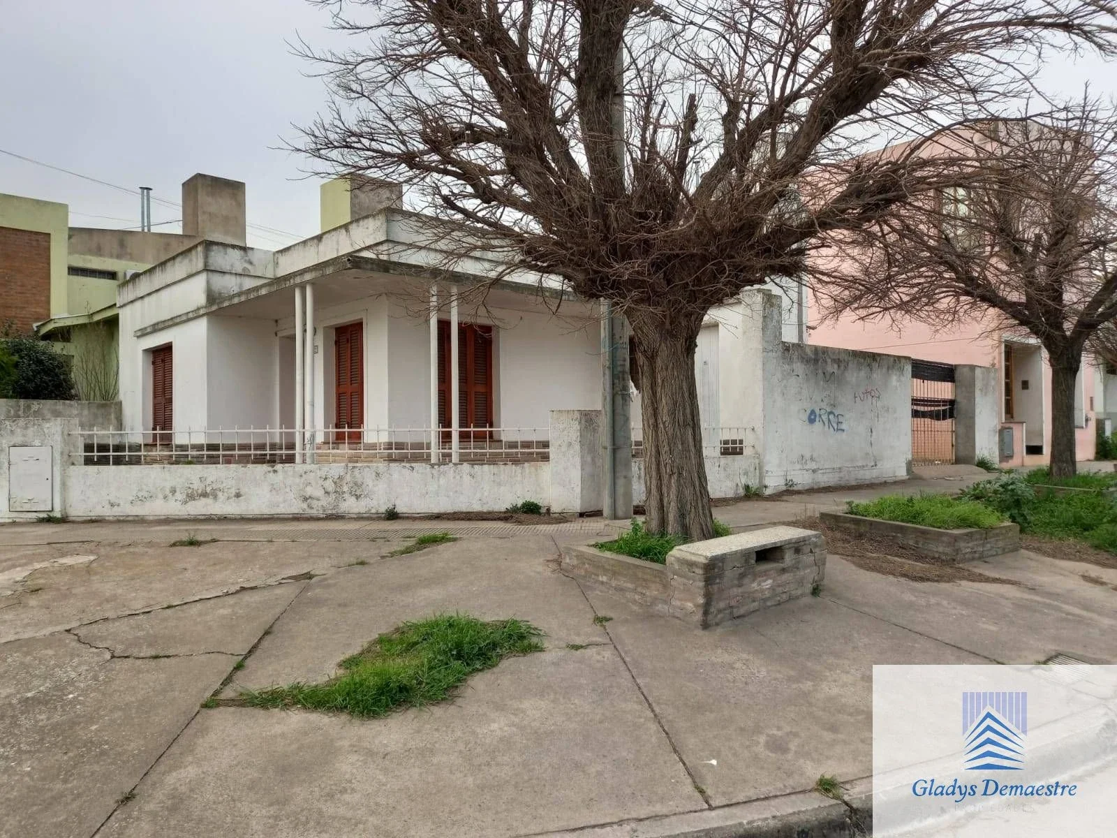Casa en venta c/ cochera en Barrio Anchorena - Imagen 2